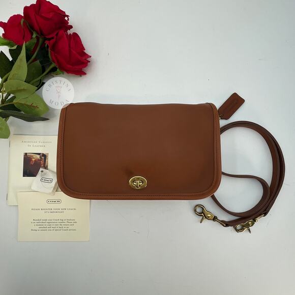 LIKE NEW Vintage Coach Pocket Purse 9755 British Tan USA 1995 - Picture 1 of 10